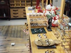 -肆兮眼镜·蔡司·徕卡战略合作店(大坪店)