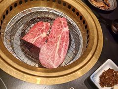-山川小町·极番烧肉(新地假日广场店)