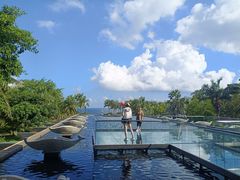 -亚龙湾喜来登·美景台大堂吧