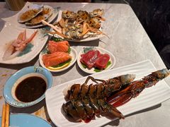 -雍容荟帝王蟹活龙虾展台自助(IFS黑金店)