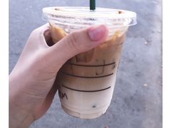 -星巴克臻选(莘庄仲盛店)
