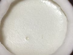 -志龙皇冠吃货椰子铺