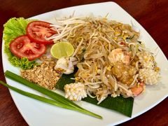 -Dang restaurant (patong phuket)