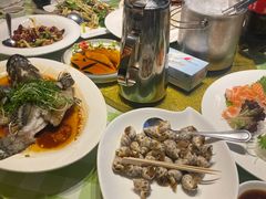 -快乐海鲜酒楼(滇池路店)
