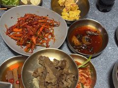 -草家酱蟹炭火烤肉店(珲春南路二店)