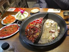 -萍姐火锅·公路夜市(武汉首店)