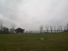 -上海滴水湖皇冠假日酒店
