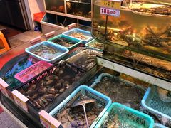 -鑫悦楼煎蟹·16年海鲜大排档