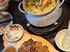 -大头虾越式风味餐厅(光明广场店)