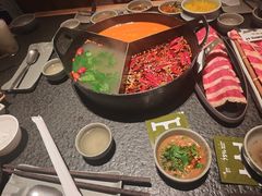 -三出山火锅(南京万象天地店)