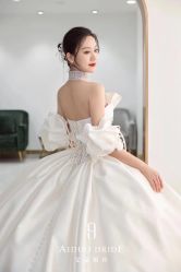 -艾朵婚纱