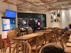 大堂-小满手工粉(上海品尊国际店)