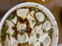 酸汤牛肉水饺-回坊马二饺子馆