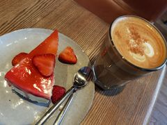 燕麦奶拿铁-Wagas沃歌斯(合生汇店)
