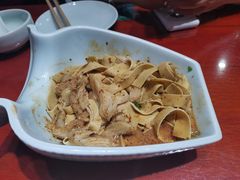 -窄巷子陕菜馆·地道陕西菜(粉巷店)