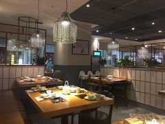 大堂-德香苑脆皮烤鸭·经典(爱融荟城店)