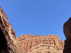 -天山神秘大峡谷