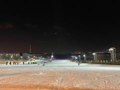-采薇庄园四季滑雪场