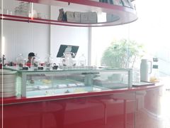 -UNI UNI(环亚凯瑟琳店)