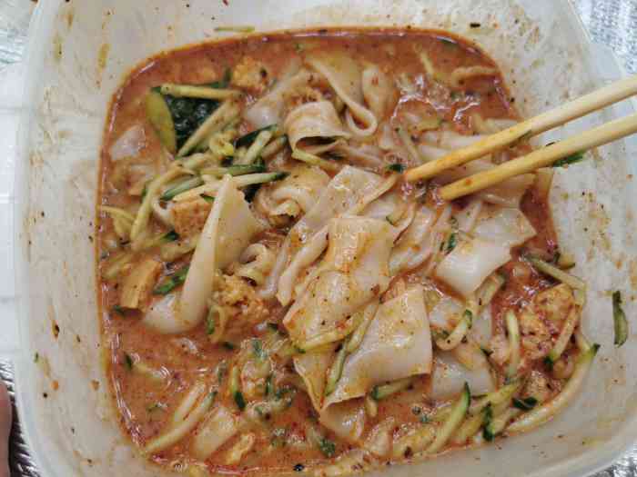 包记凉皮(玉皇店)-"超市送的不及时,直接来玉皇附近的店里买,.