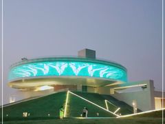 -郑东新区龙湖公共艺术中心