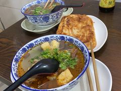 -叶新小吃店(来凤小区总店)