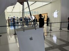 -Apple零售店(华贸购物中心店)