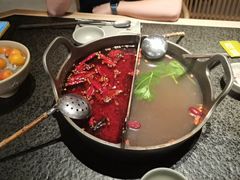 -三出山火锅(南京万象天地店)