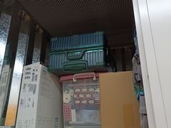 -安东易迷你自助仓储寄存仓库(杨浦店)