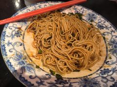 三虾拌面-老头儿油爆虾·知味杭州(爱琴海购物中心)