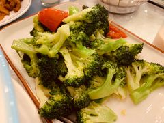 -马尔龙新疆饭店·清真(瑞景店)