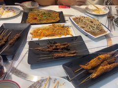 -哈尔滨烧烤·山河村铁锅炖(交大店)