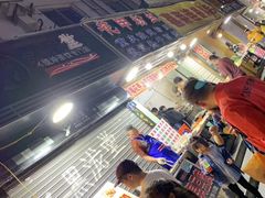 -吴山路夜市