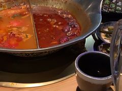 -湊湊火锅·茶憩(杭州湖滨银泰in77店)
