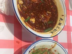 -笨豆腐居民楼菜馆•江西小炒(天津开发区店)