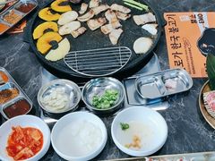 -彭妈家•韩国烤肉料理(张杨路店)