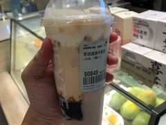 -喜茶(杭州滨江宝龙店)