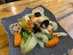-花溪雨·森林餐厅(石基店)