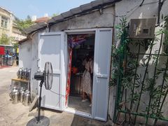 -华春餐馆(鱼山路店)