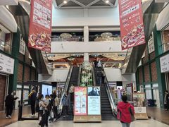 -燕莎奥特莱斯购物中心