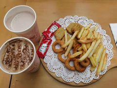 -酷豆宠物咖啡·宠物美食·撸猫馆