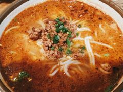 -谭师爷龙抄手(白下路店)