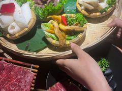 -菌彩云南野生菌火锅(万达广场店)