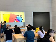 -Apple零售店(华贸购物中心店)