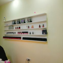 -U mi Nail美甲工作室