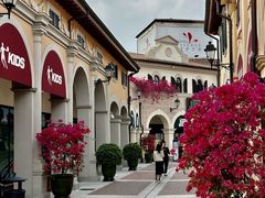 -佛罗伦萨小镇广佛名品奥特莱斯(疏港路店)