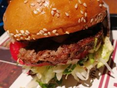 -The Habit Burger Grill 哈比特汉堡(复兴soho店)