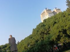 -复旦大学光华楼