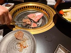 -山川小町·极番烧肉(新地假日广场店)