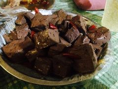 -梁老三麻辣鸡头总店